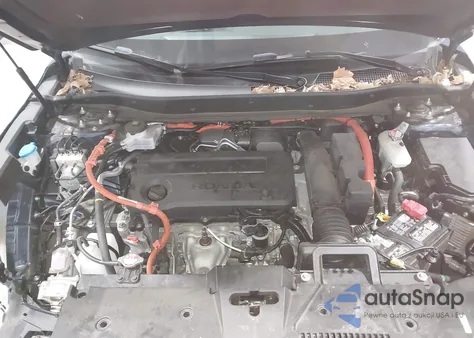 2025 Honda Cr-V Hybrid Sport-L from USA, damaged, VIN 7FARS6H81SE076737